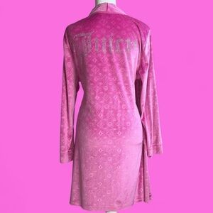 Juicy Couture Pink Velour Long Sleeve Robe